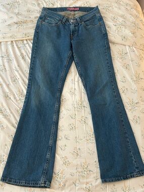 Levi's Women's Boot Cut Jeans in Blue